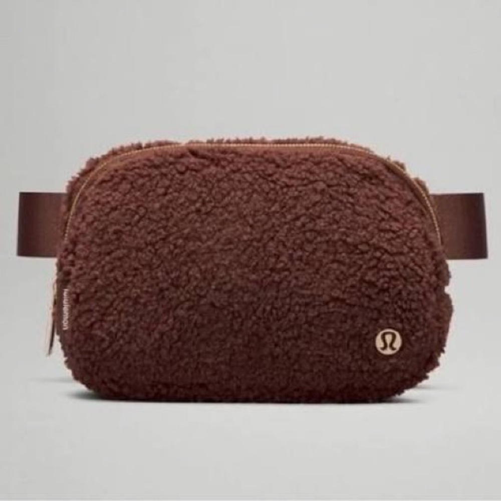 Lululemon Chocolate Sherpa Belt Bag